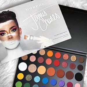 James Charles mini pallet